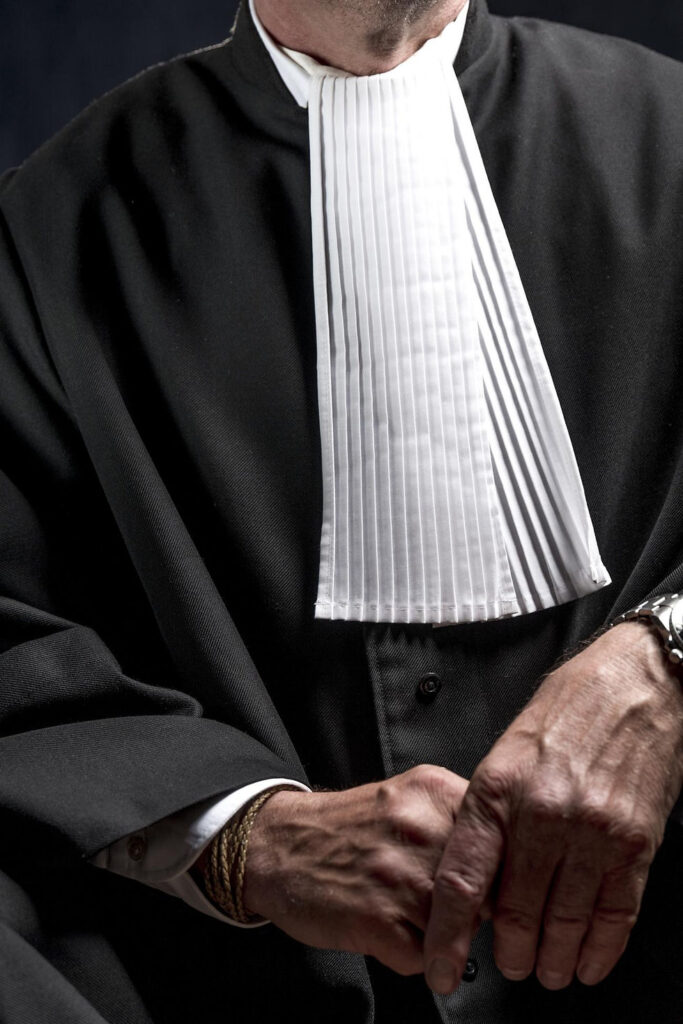 La robe d&rsquo;avocat histoire symbolisme et utilité